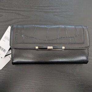 DVF 440 Flap Continental Leather Wallet